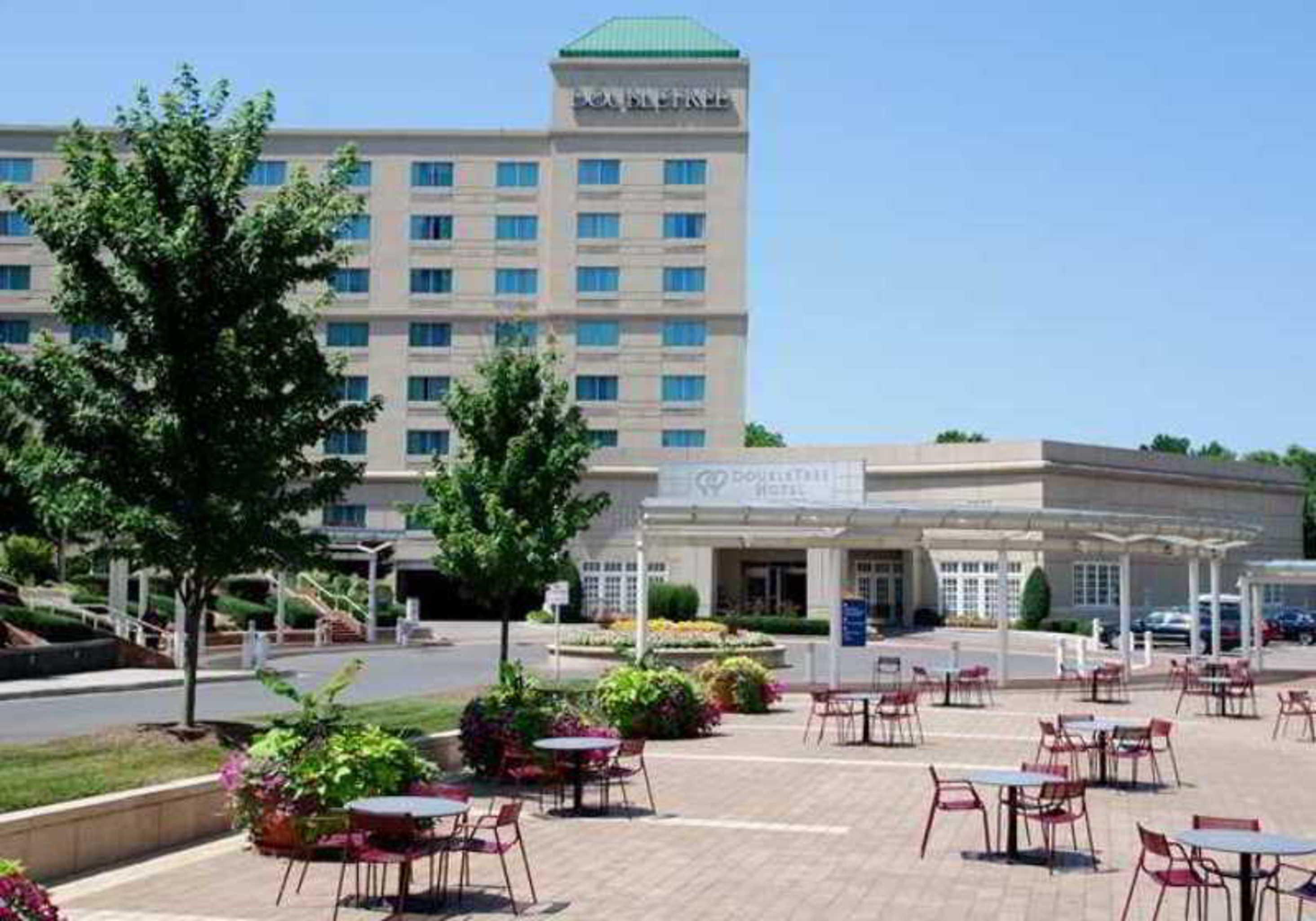 ดับเบิลทรี บาย ฮิลตัน ชาร์ลอตต์ เกตเวย์ วิลเลจ Hotel ชาร์ล็อต ภายนอก รูปภาพ