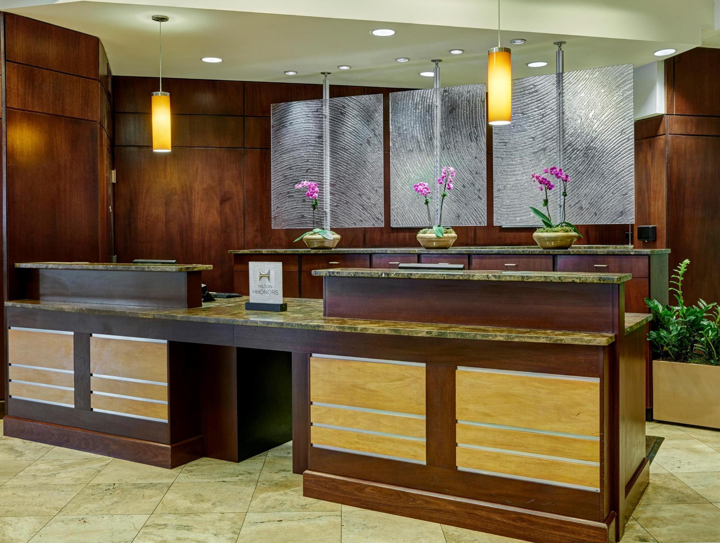 ดับเบิลทรี บาย ฮิลตัน ชาร์ลอตต์ เกตเวย์ วิลเลจ Hotel ชาร์ล็อต ภายนอก รูปภาพ