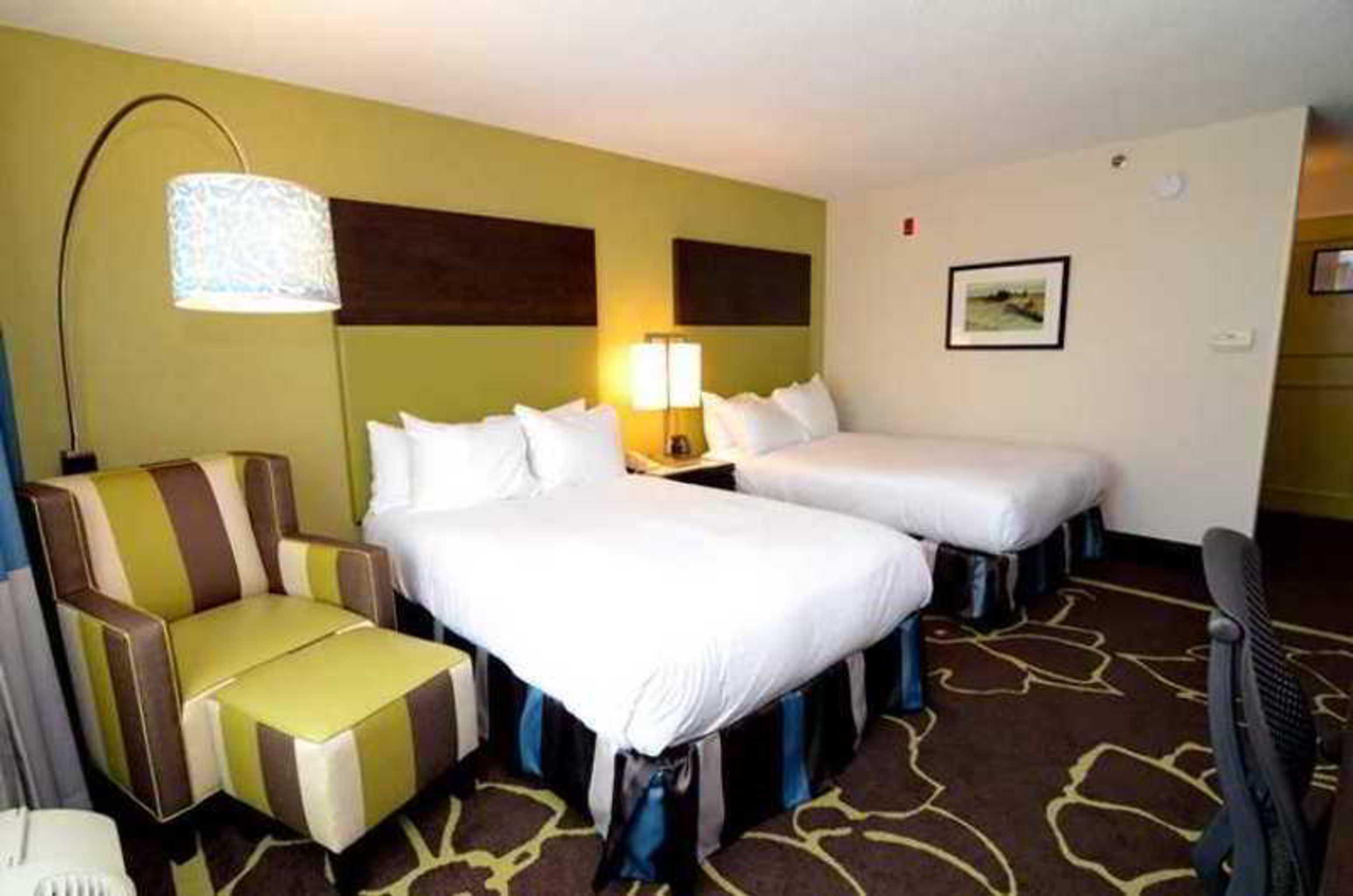ดับเบิลทรี บาย ฮิลตัน ชาร์ลอตต์ เกตเวย์ วิลเลจ Hotel ชาร์ล็อต ภายนอก รูปภาพ