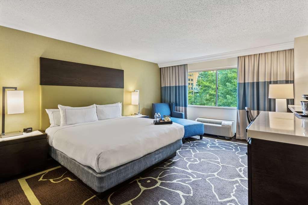 ดับเบิลทรี บาย ฮิลตัน ชาร์ลอตต์ เกตเวย์ วิลเลจ Hotel ชาร์ล็อต ห้อง รูปภาพ